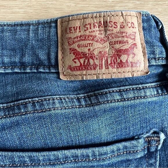 Levi’s 535 Super Skinny Frayed Jeans Size 32 Front Seam Raw Frayed Hem Mid Rise - Picture 10 of 11